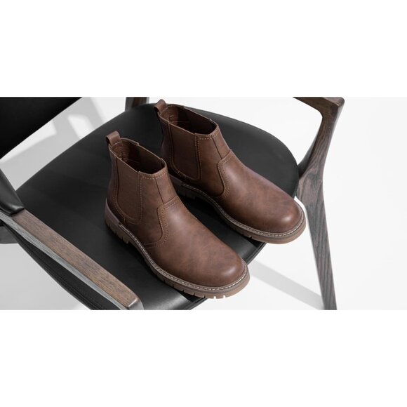 Elegant Chelsea Boots for Men - Lightweight & Breathable - Perfectly Sized 10.5 - Picture 5 of 7